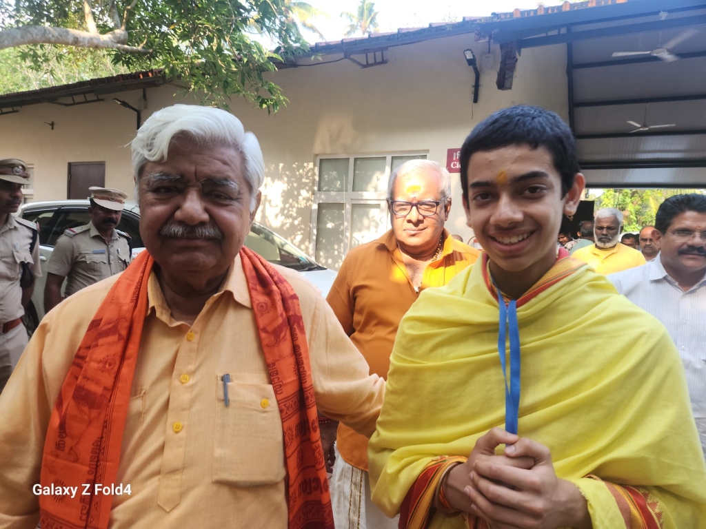 President of Vishva Hindu Parishad Shri Alok Kumar Ji (आदरणीय श्री आलोक कुमार जी)