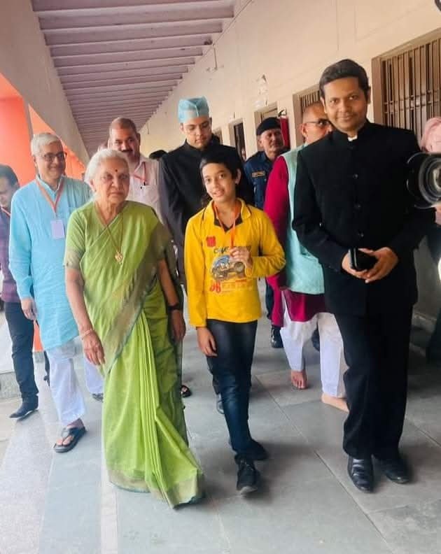 Smt. Anandiben Patel Ji (माननीय आनंदीबेन पटेल जी)