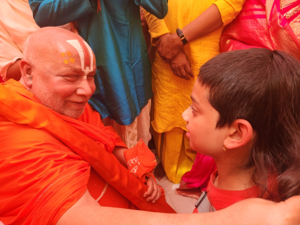 जगद्गुरु रामानन्दाचार्य स्वामी रामभद्राचार्य जी (Jagadguru Swami Rambhadracharya Ji)
